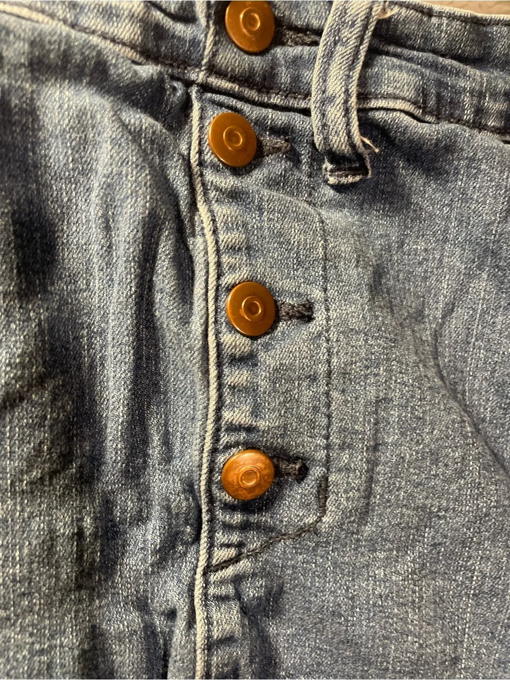 NOBO Button-Front Denim Shorts in Blue